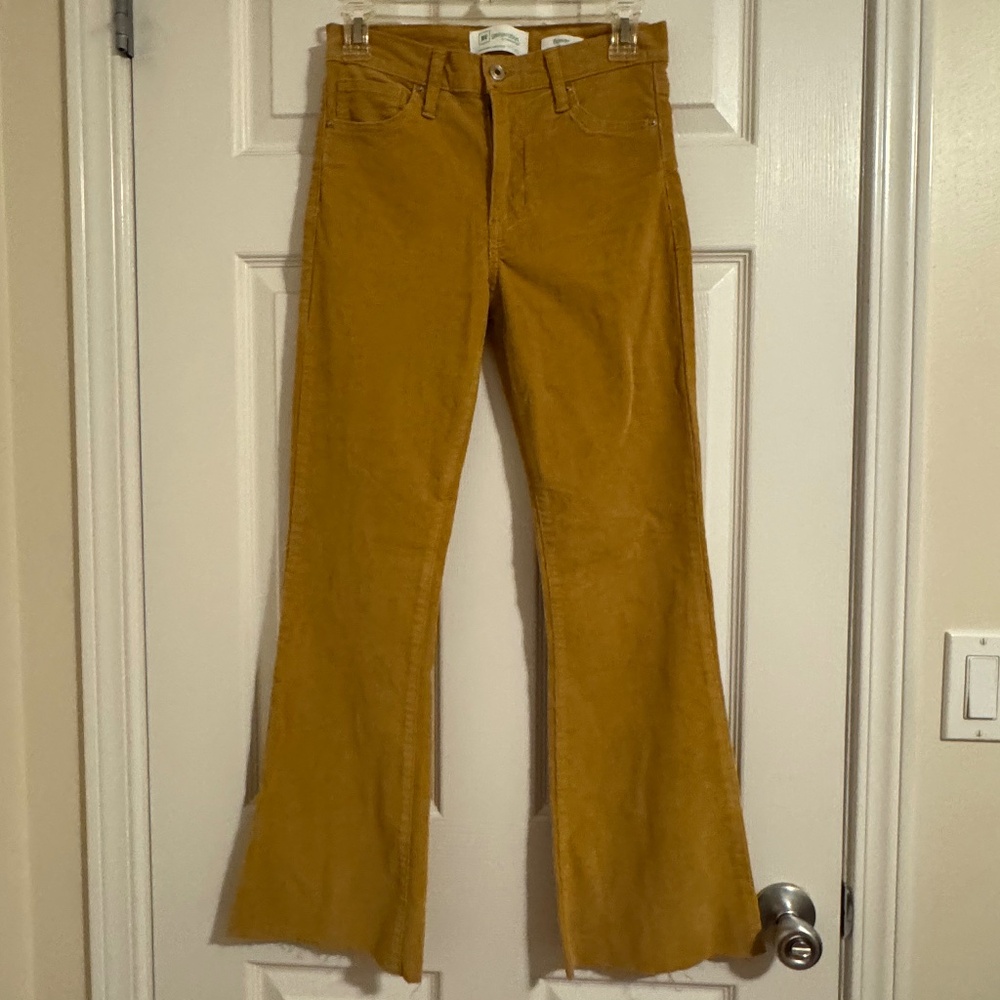 Women RE Generation Flower, tan corduroy stretch pants size 3